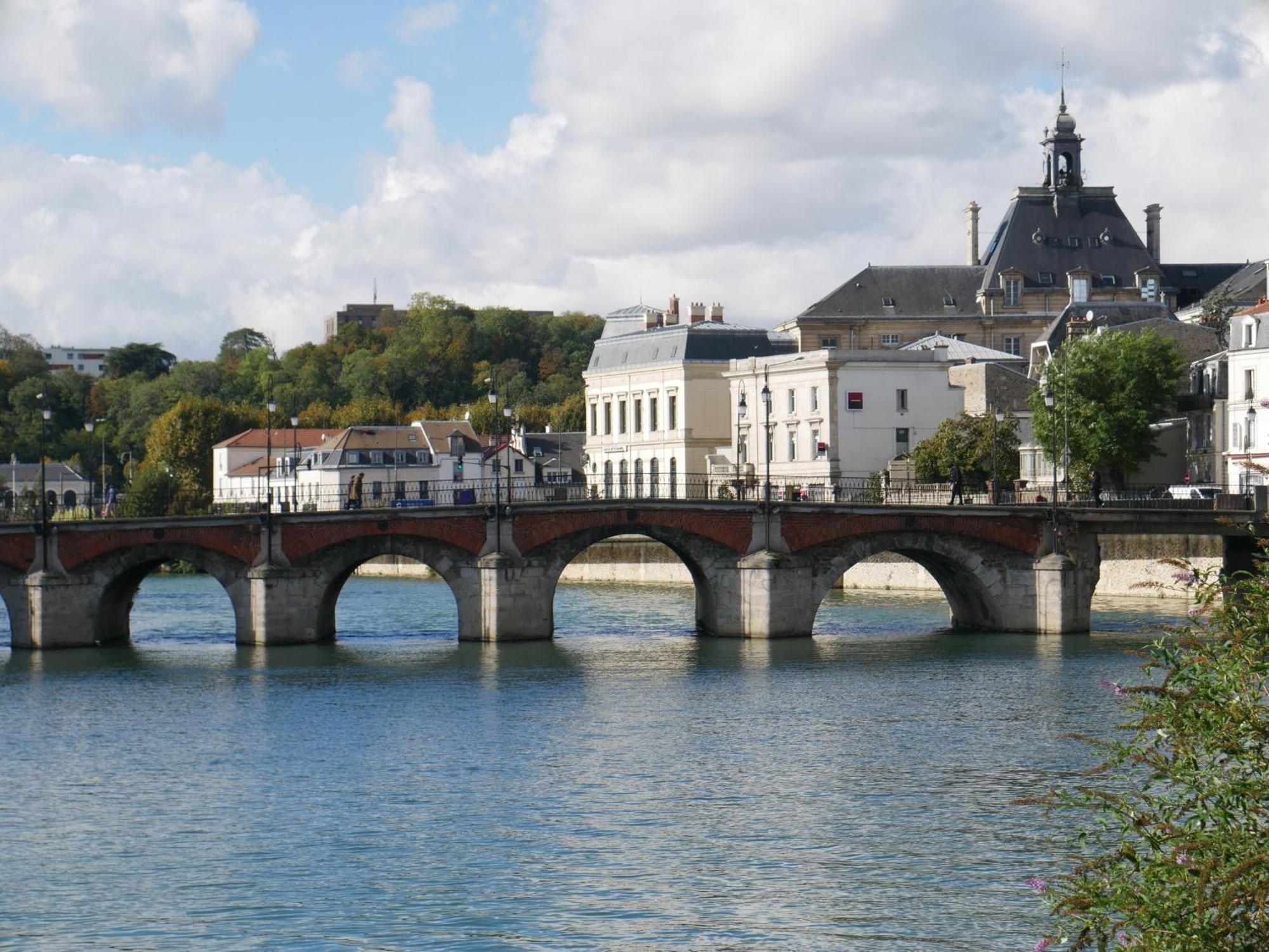 מו Spicy - Sejour Insolite Sur La Marne מראה חיצוני תמונה